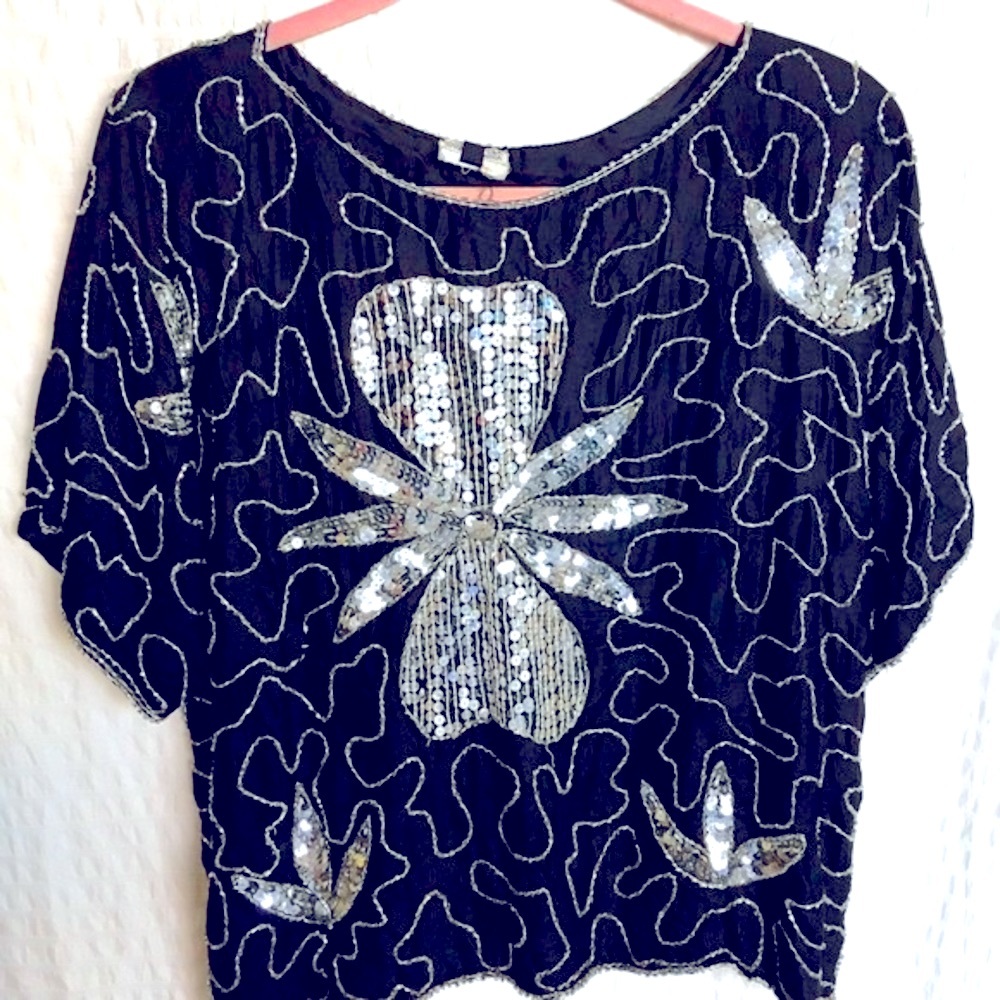 VINTAGE BLACK & SILVER SEQUIN TOP SZ 16